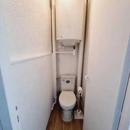 Avec Vue Sur *